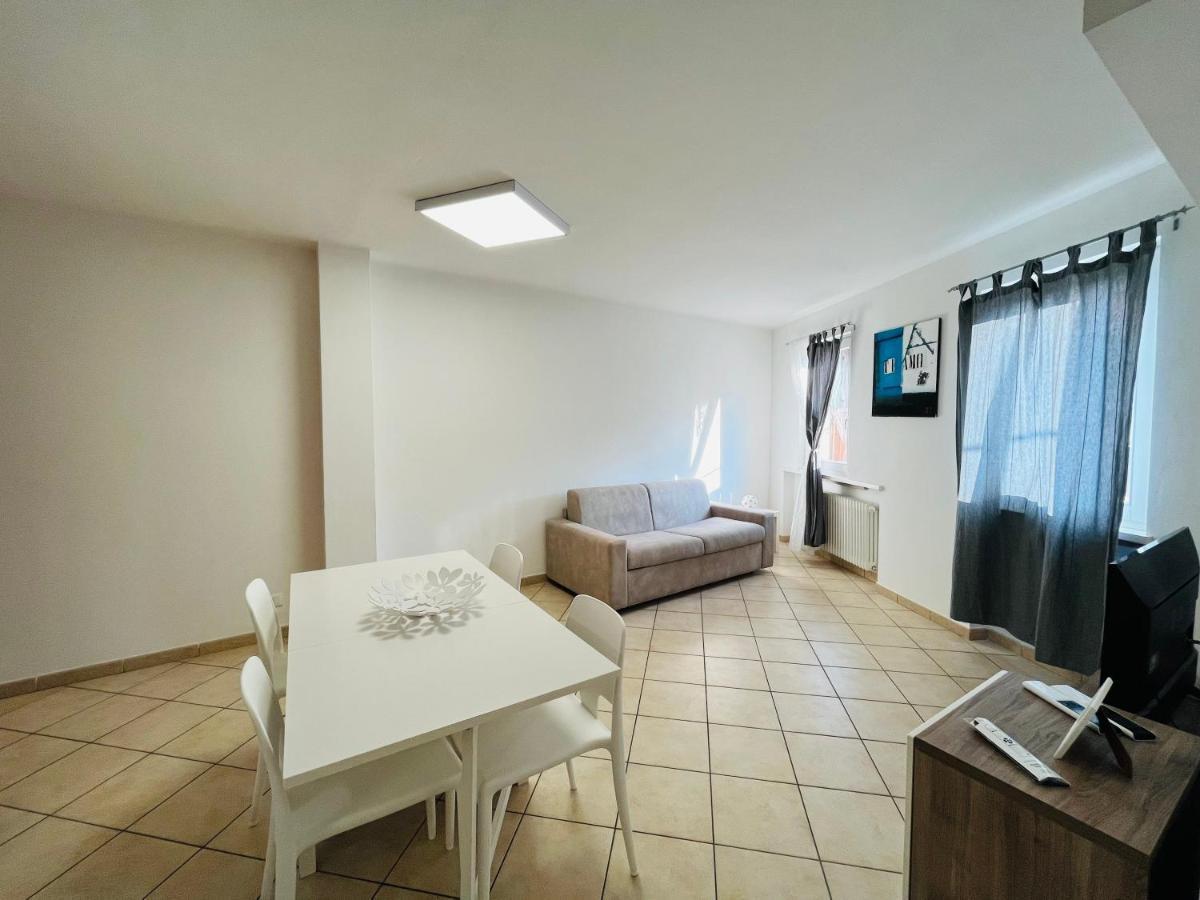 مالتشيزينيه Apartments Manga Rosa المظهر الخارجي الصورة