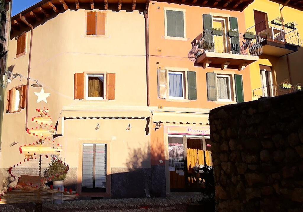 مالتشيزينيه Apartments Manga Rosa المظهر الخارجي الصورة